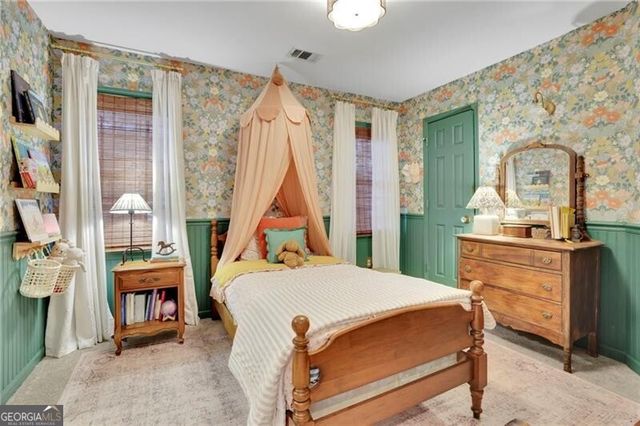 1069 Sunny Field Lane, Lawrenceville, GA 30043