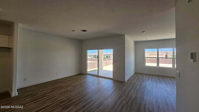 854 N Astronomer Lane, Green Valley, AZ 85614