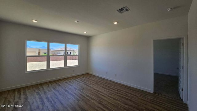 854 N Astronomer Lane, Green Valley, AZ 85614