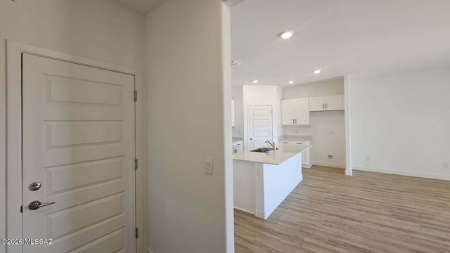854 N Astronomer Lane, Green Valley, AZ 85614