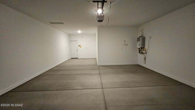 854 N Astronomer Lane, Green Valley, AZ 85614