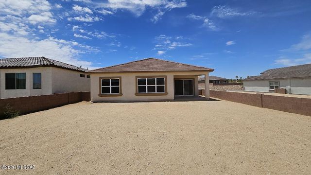 854 N Astronomer Lane, Green Valley, AZ 85614