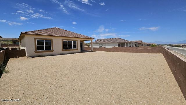 854 N Astronomer Lane, Green Valley, AZ 85614