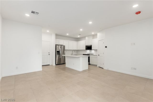 200 Wewatta Avenue, Henderson, NV 89011