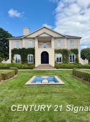 12 Woodshire Drive, Freeland, MI 48623