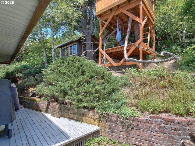 4422 Sw WASHOUGA Ave, Portland, OR 97239