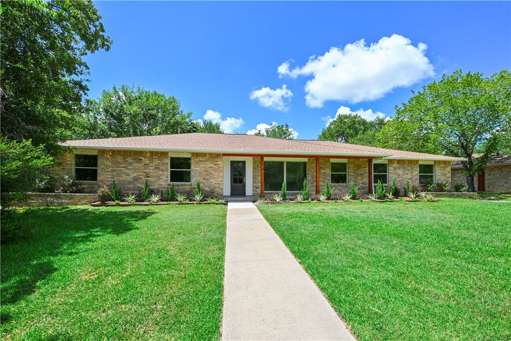 1210 Glade Street, College Station, TX 77840 — exterior