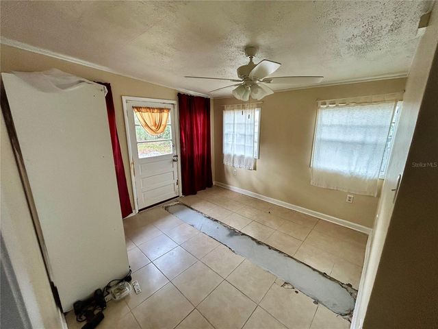 1130 DOGWOOD AVENUE, Tampa, FL 33613