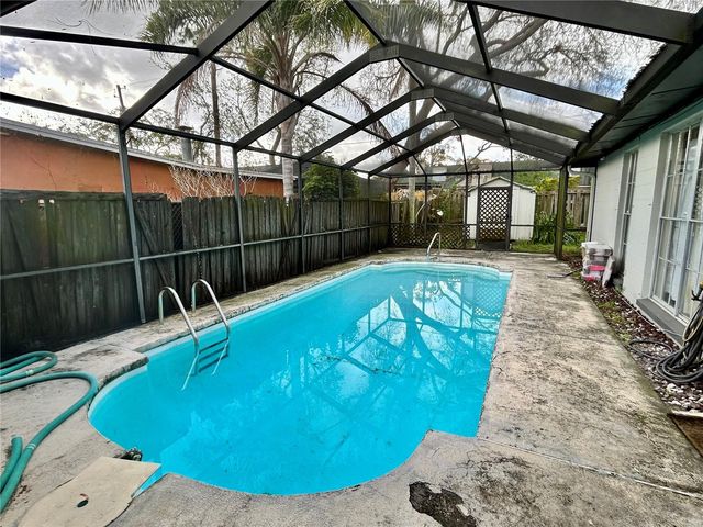 1130 DOGWOOD AVENUE, Tampa, FL 33613