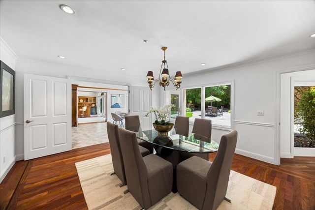 801 Eucalyptus Avenue, Hillsborough, CA 94010