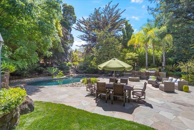 801 Eucalyptus Avenue, Hillsborough, CA 94010