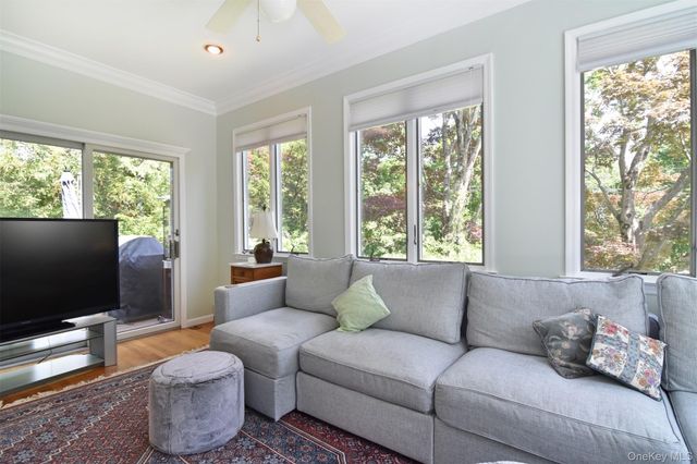 251 Mount Hope Boulevard, Hastings-on-hudson, NY 10706