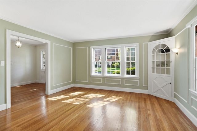 38 Oxford Road, Longmeadow, MA 01106