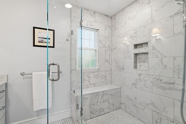 38 Oxford Road, Longmeadow, MA 01106