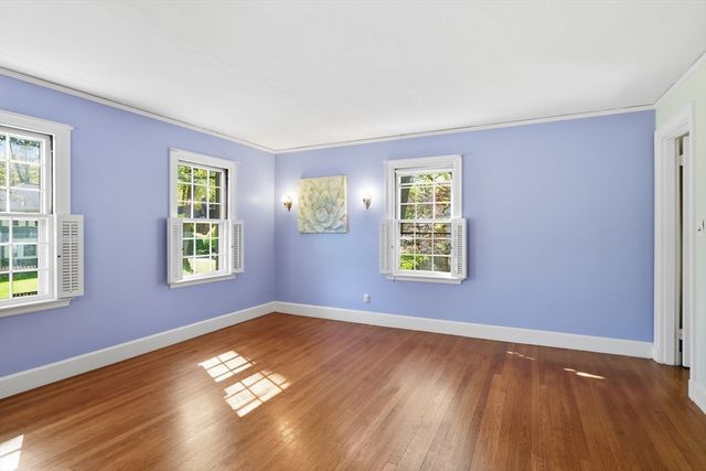 38 Oxford Road, Longmeadow, MA 01106