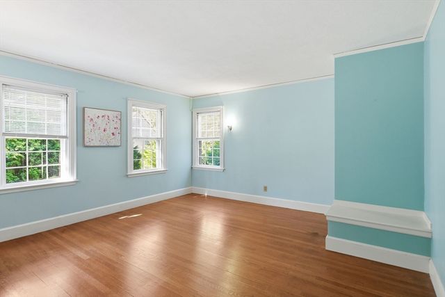 38 Oxford Road, Longmeadow, MA 01106