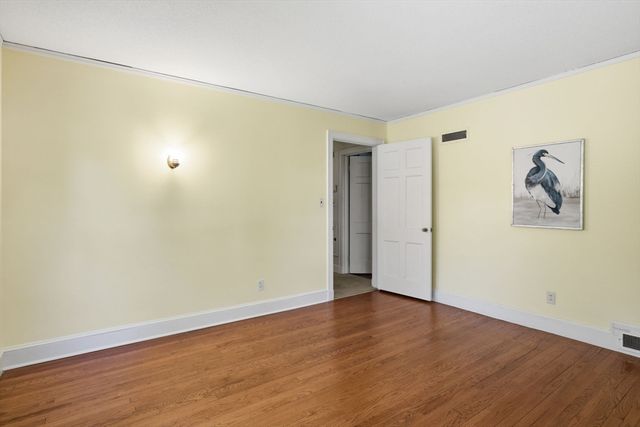 38 Oxford Road, Longmeadow, MA 01106
