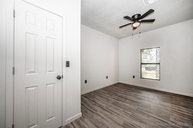 731 8th Avenue NW, Ardmore, OK 73401