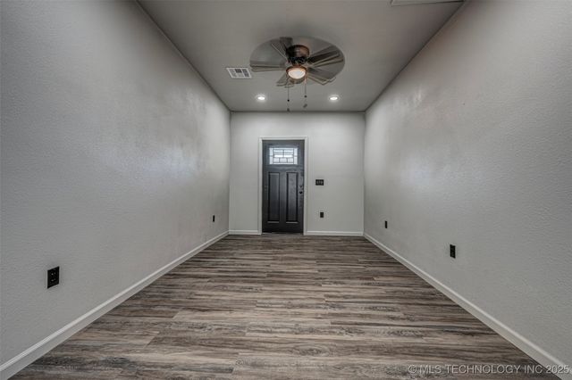 731 8th Avenue NW, Ardmore, OK 73401