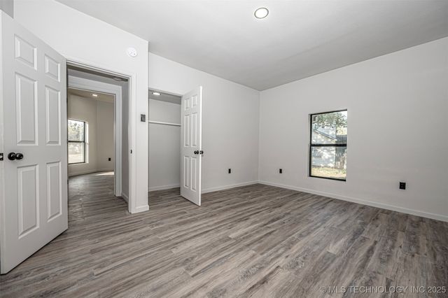 731 8th Avenue NW, Ardmore, OK 73401