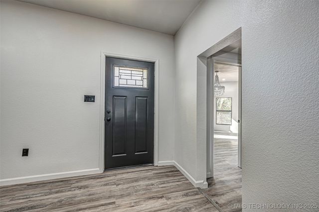 731 8th Avenue NW, Ardmore, OK 73401