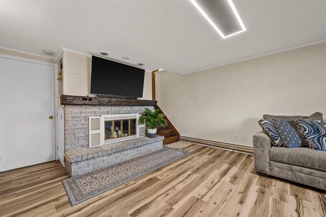 605 Juniper COURT, West Bend, WI 53095