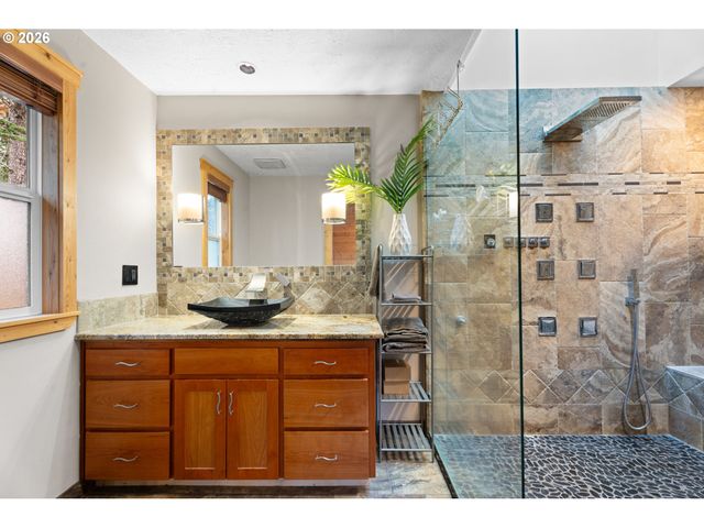 34640 S ELLIS Rd, Molalla, OR 97038