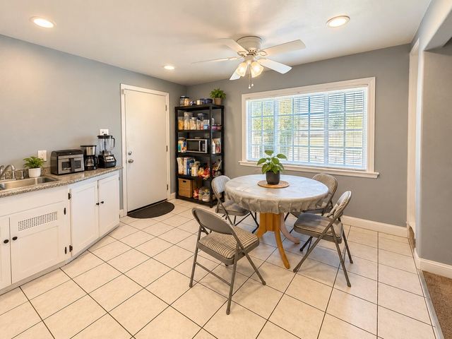 1247 E Cortland Avenue, Fresno, CA 93704