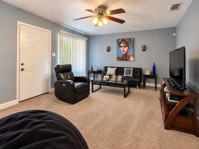 1247 E Cortland Avenue, Fresno, CA 93704
