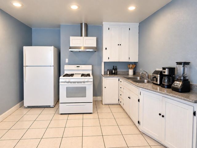 1247 E Cortland Avenue, Fresno, CA 93704