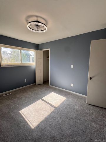 8557 Winchester Drive, Sterling Heights, MI 48313