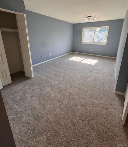 8557 Winchester Drive, Sterling Heights, MI 48313