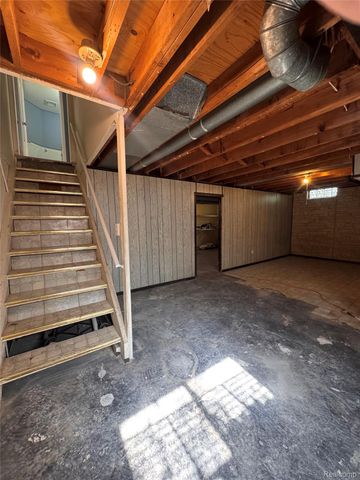 8557 Winchester Drive, Sterling Heights, MI 48313