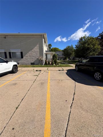 8557 Winchester Drive, Sterling Heights, MI 48313