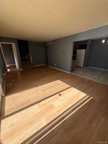 8557 Winchester Drive, Sterling Heights, MI 48313