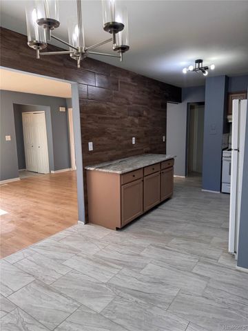 8557 Winchester Drive, Sterling Heights, MI 48313