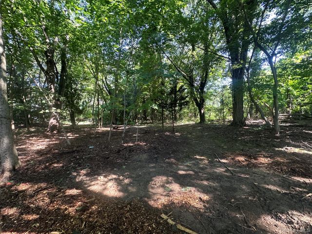 10 Moonedge Road, Northport, NY 11768