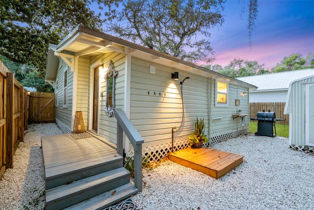 21 Sidney St, St Augustine, FL 32084