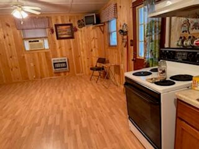 102 Fifth Jasper Road, Burnside, KY 42519