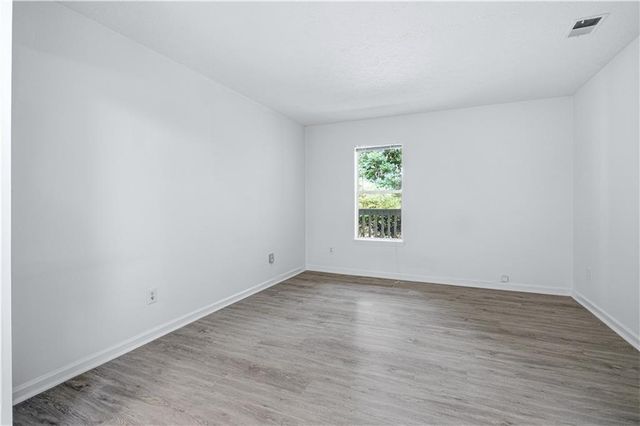2052 Brian Way, Decatur, GA 30033