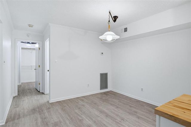 2052 Brian Way, Decatur, GA 30033