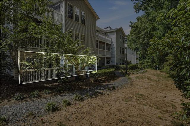 2052 Brian Way, Decatur, GA 30033
