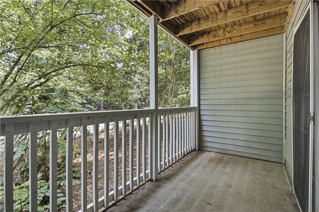 2052 Brian Way, Decatur, GA 30033