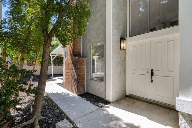 8109 Hanna Avenue, Canoga Park, CA 91304