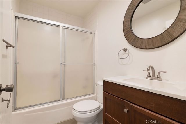 8109 Hanna Avenue, Canoga Park, CA 91304