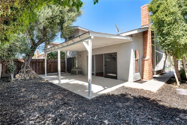 8109 Hanna Avenue, Canoga Park, CA 91304