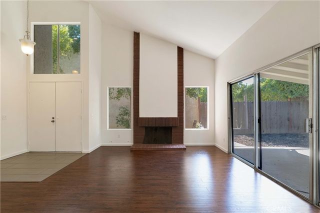 8109 Hanna Avenue, Canoga Park, CA 91304