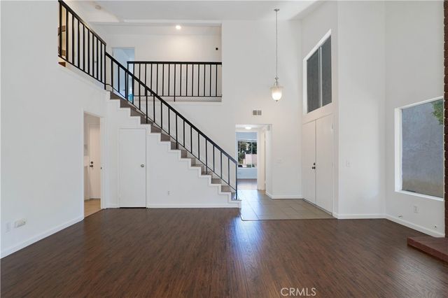 8109 Hanna Avenue, Canoga Park, CA 91304