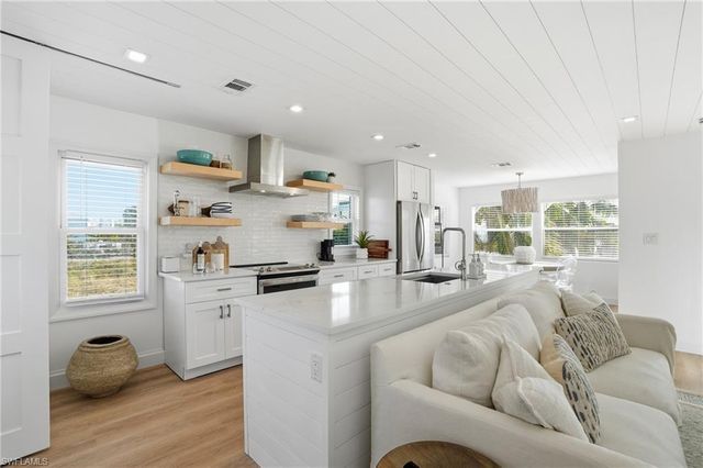 5815 Estero BLVD, Fort Myers Beach, FL 33931