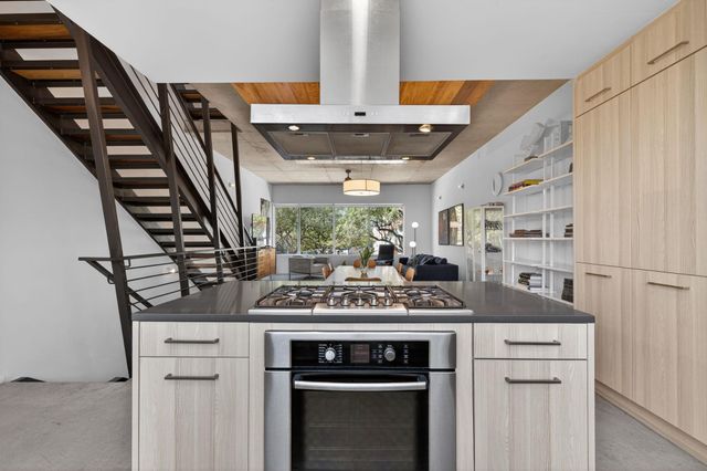 2301 S 5th ST 25, Austin, TX 78704